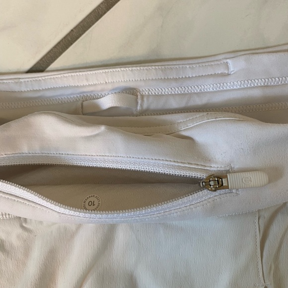 White lululemon skirt - Picture 2 of 3